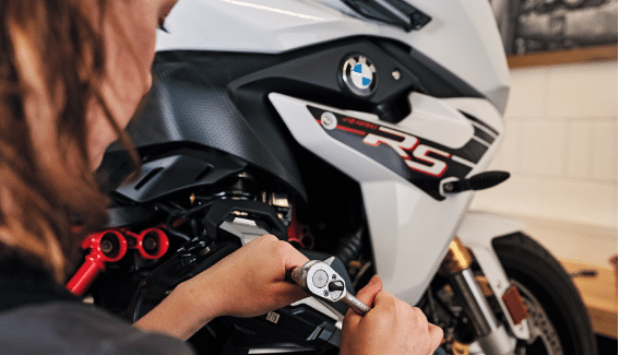 Motorrad Mechantroniker BMW Autohaus Kainz